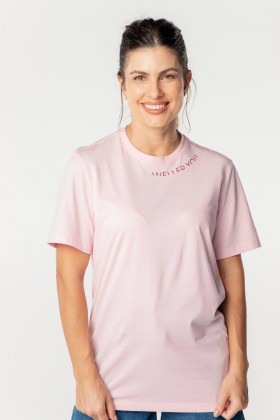 Camiseta Básica Algodão Premium - Gola C - Estampa na Gola - Rosa