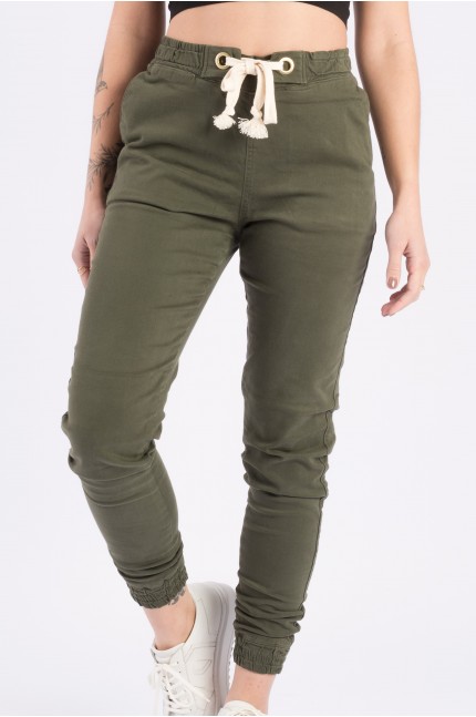 Calça Jeans Jogger com Elástico e Cordão Verde