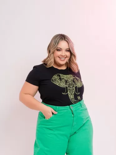 Camiseta Plus Size Feminina de Algodão Estampada Elefante