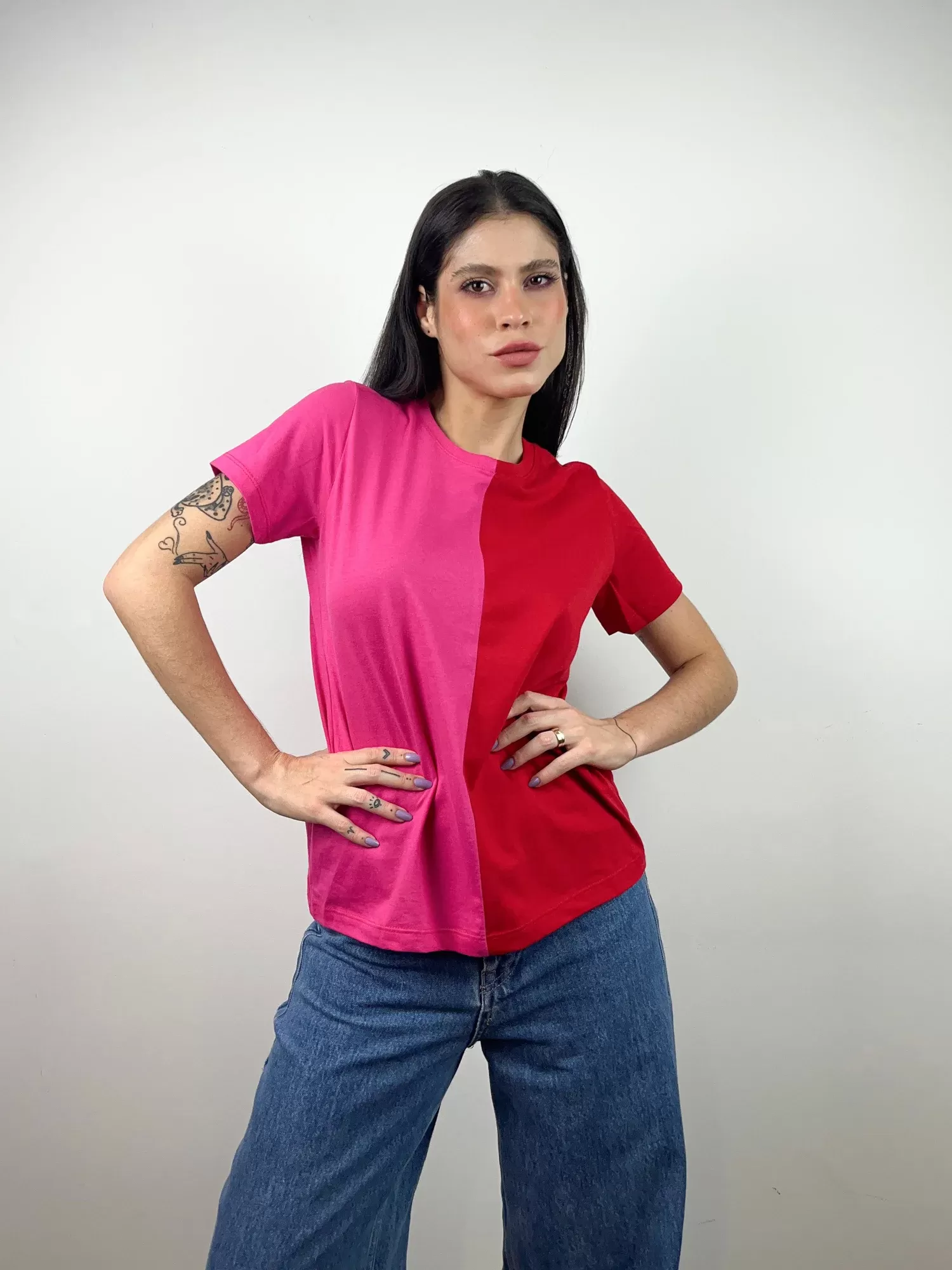 Camiseta Feminina de Algodão Bicolor Pink e Vermelho