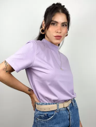 Camiseta Feminina  de Algodão Gola Alta e Manga Curta Gisele